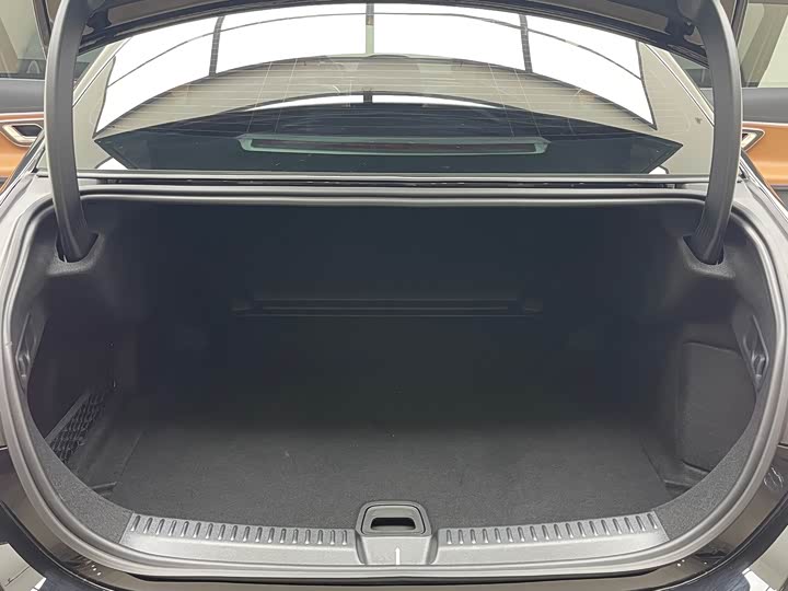 Mercedes-Benz E-Class 2025 E 300 L — фото 12