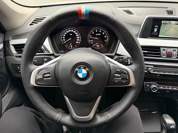 BMW X1 2019 s Drive 20 Li Leading — фото 6