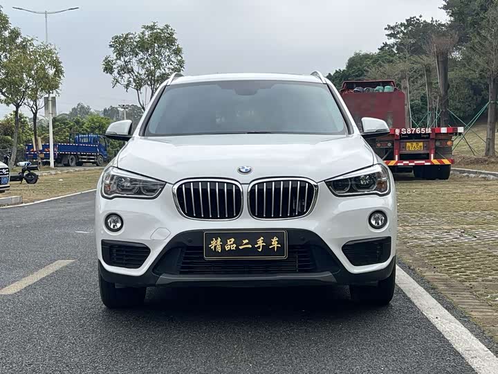 BMW X1 2018 s Drive 20 Li Leading — фото 3