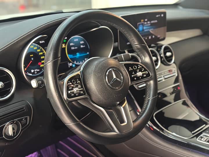 Mercedes-Benz GLC 2020 GLC 260 4 MATIC SUV — фото 9