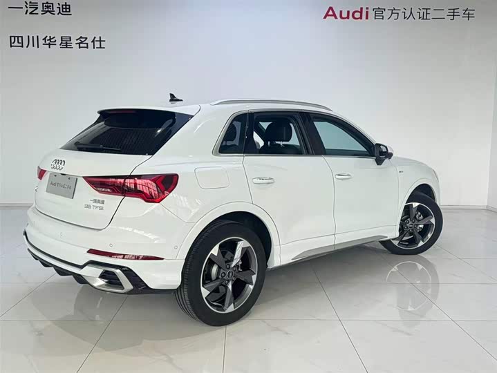 Audi Q3 2024 35 TFSI — фото 4