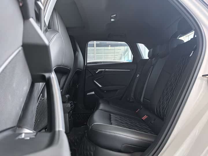Audi A3 2025 Sportback 35 TFSI — фото 12