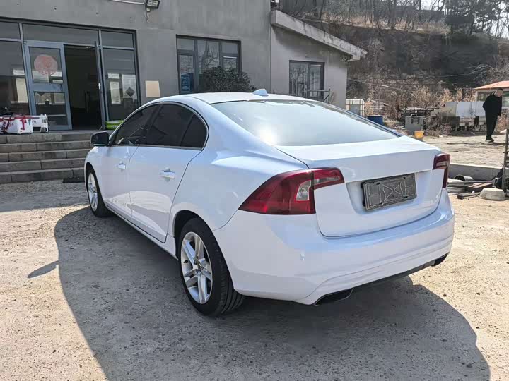 Volvo S60 2015 S 60 L T 5 — фото 5