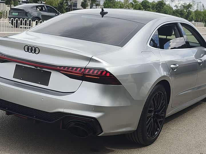 Audi A7L 45 TFSI S-line — фото 9