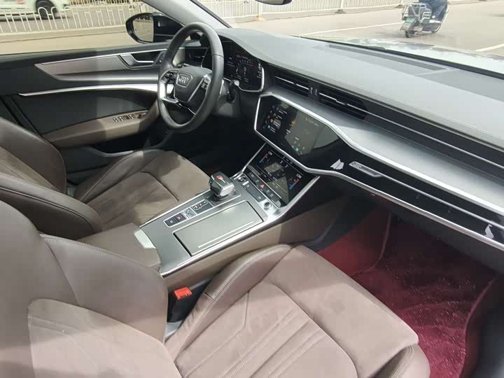 Audi A7L 45 TFSI S-line — фото 16