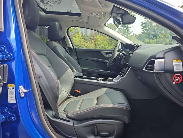 Jaguar XEL 2019 2.0 T 200 PS — фото 11