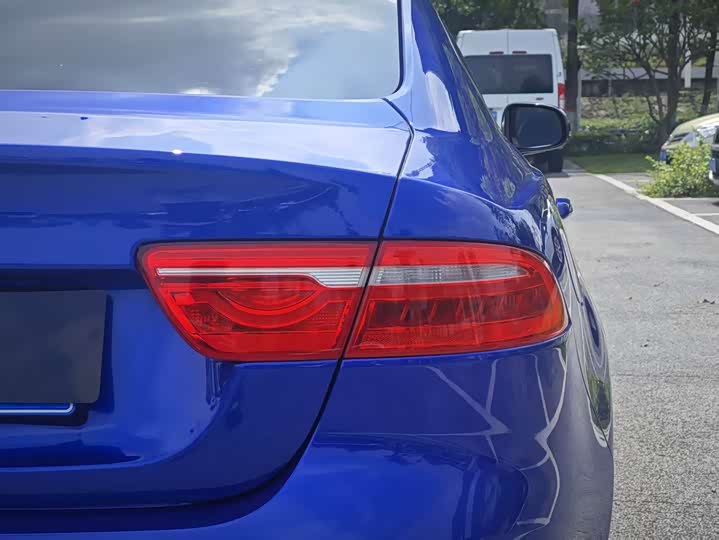 Jaguar XEL 2019 2.0 T 200 PS — фото 16