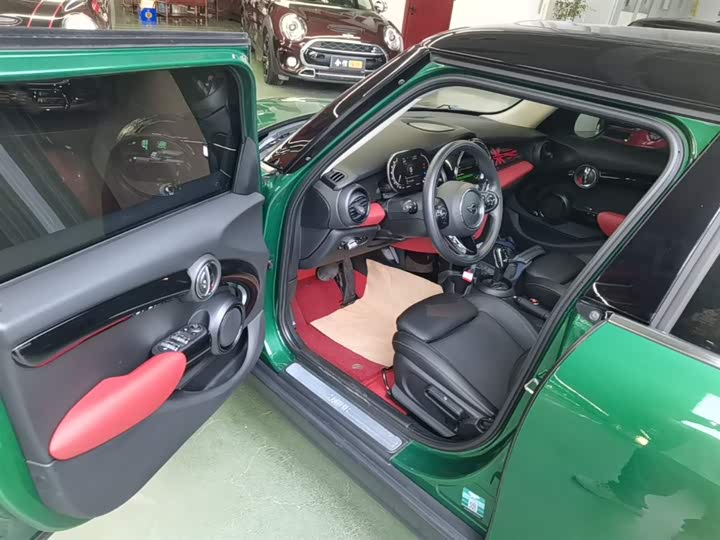 MINI Hatch — фото 16