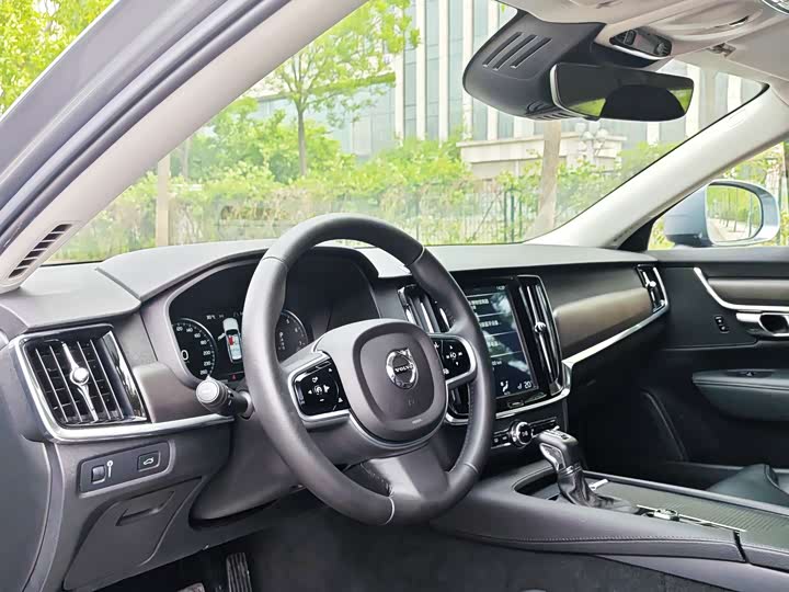 Volvo V90 2017 Cross Country T 5 AWD — фото 6