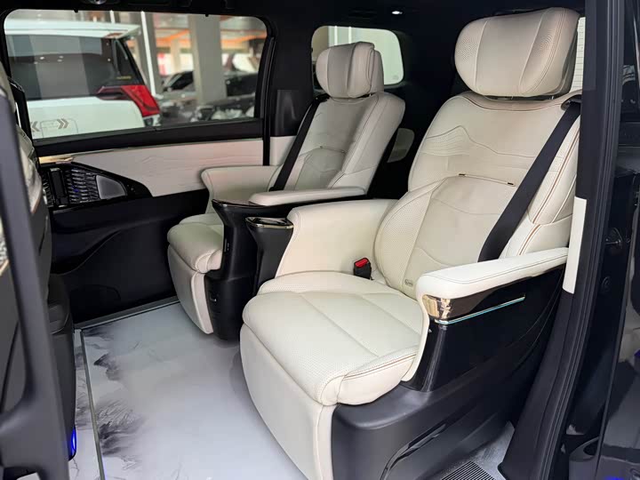 Trumpchi M8 2023 400 T — фото 13