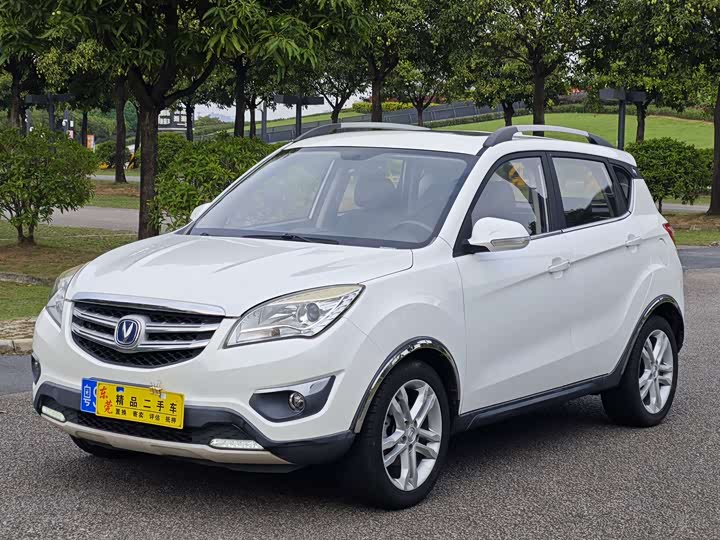 Changan CS35 2016 1.6 L ATLuxury V — фото 1