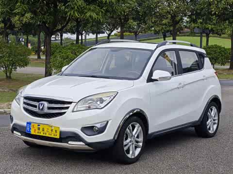 Changan CS35 2016 1.6 L ATLuxury V — фото 25