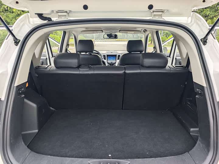 Changan CS35 2016 1.6 L ATLuxury V — фото 13