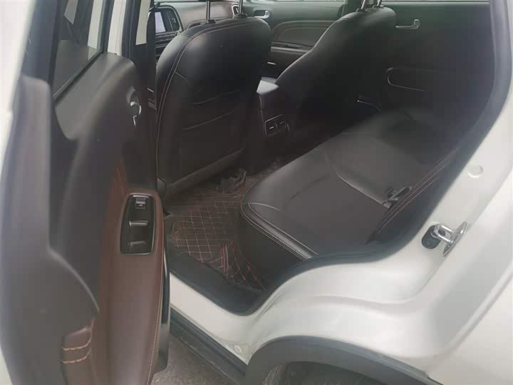 Trumpchi GS3 2019 235 T MT — фото 9