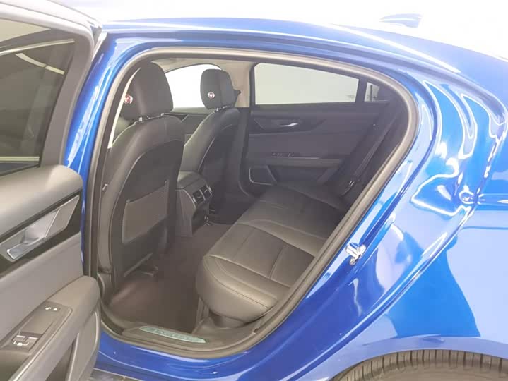 Jaguar XEL 2020 2.0 T 200 PS S — фото 11