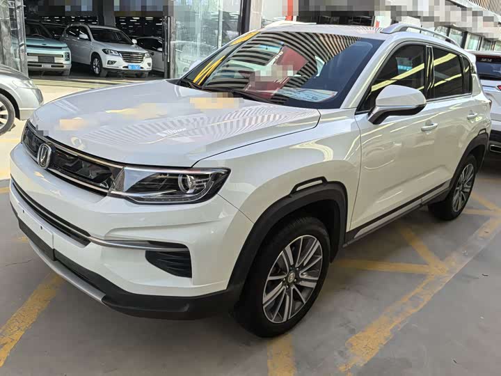 Changan CS35 PLUS 2019 1.6 L MT — фото 1