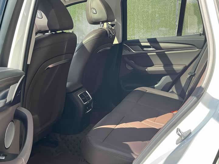 BMW X3 2022 x Drive 30i Leading M — фото 11