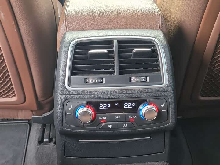 Audi A6L 2018 30 35 TFSI — фото 25