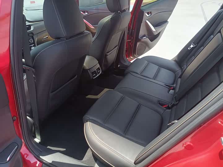 Mazda Atenza — фото 10