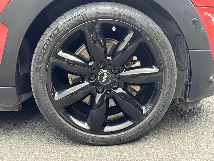 MINI Clubman — фото 14