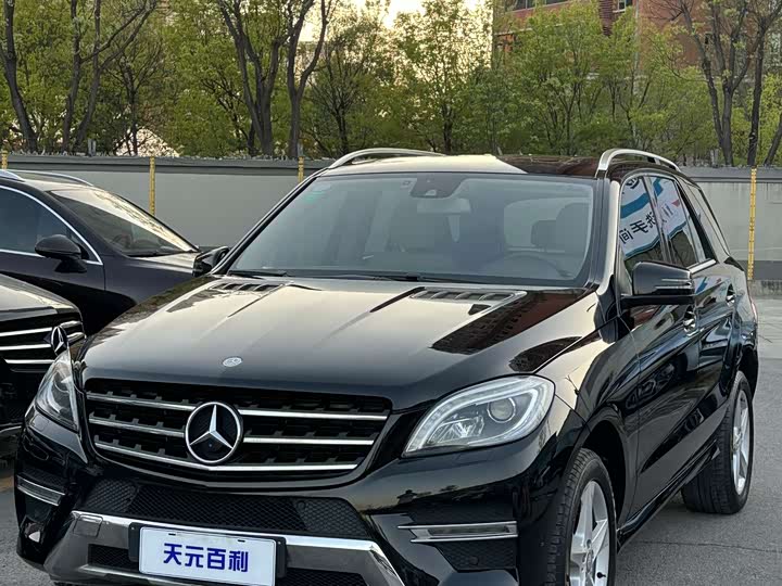 Mercedes-Benz M-Class 2015 ML 320 4 MATIC — фото 1