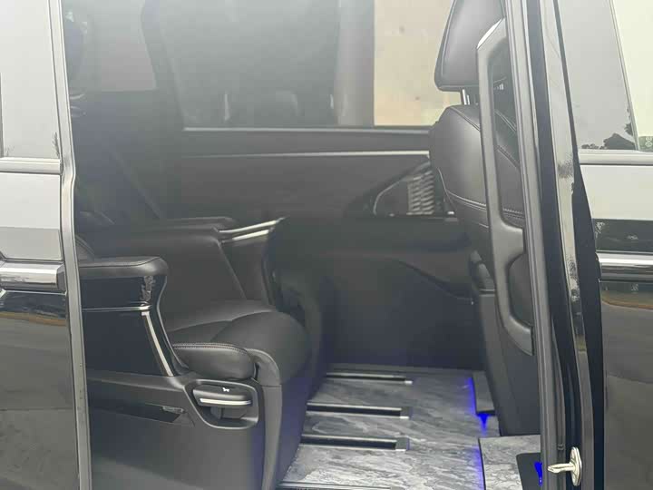 Trumpchi M8 2024 400 T — фото 22