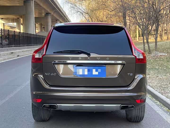 Volvo XC60 2017 T 5 — фото 5