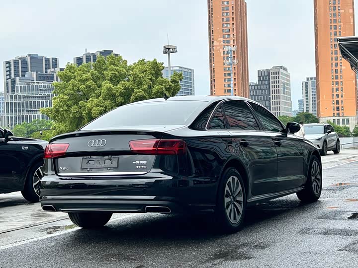 Audi A6L TFSI комфорт — фото 4