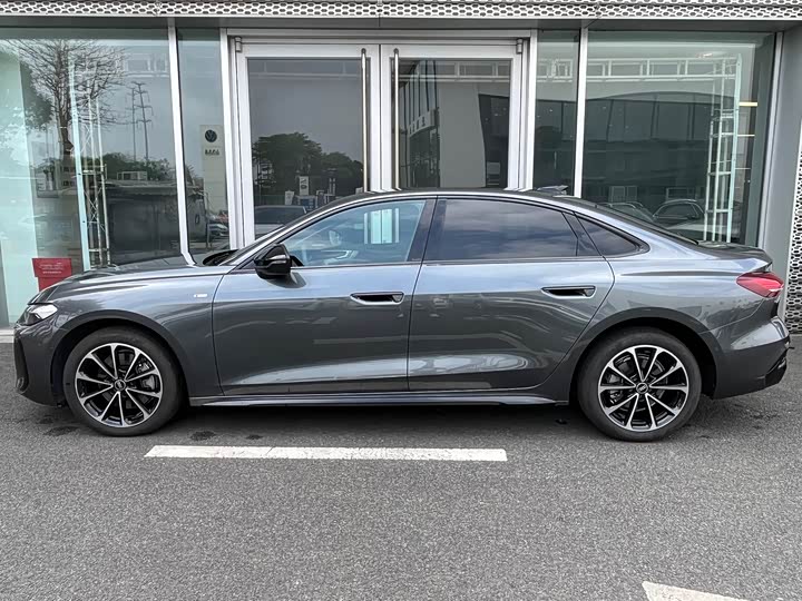 Audi A5L 2026 2.0 T Plus — фото 8
