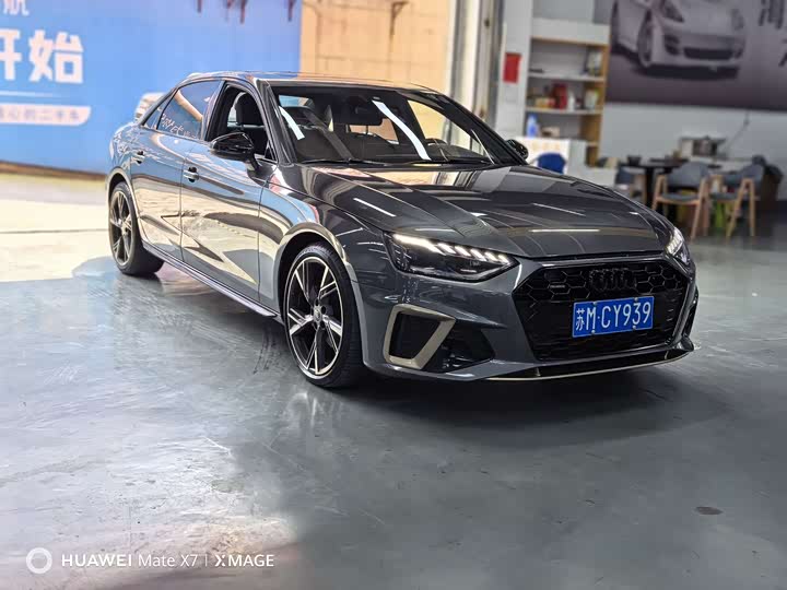 Audi A4L 2024 40 TFSI quattro RS — фото 3