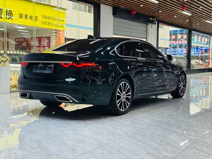 Jaguar XFL 2024 2.0 T P 250 2 WD — фото 17