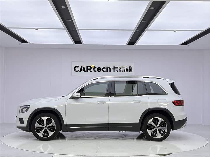 Mercedes-Benz GLB 2021 GLB 200 — фото 8