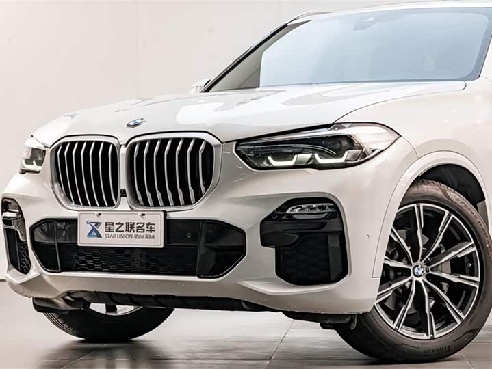 BMW X5 2019 x Drive 30i M — фото 2