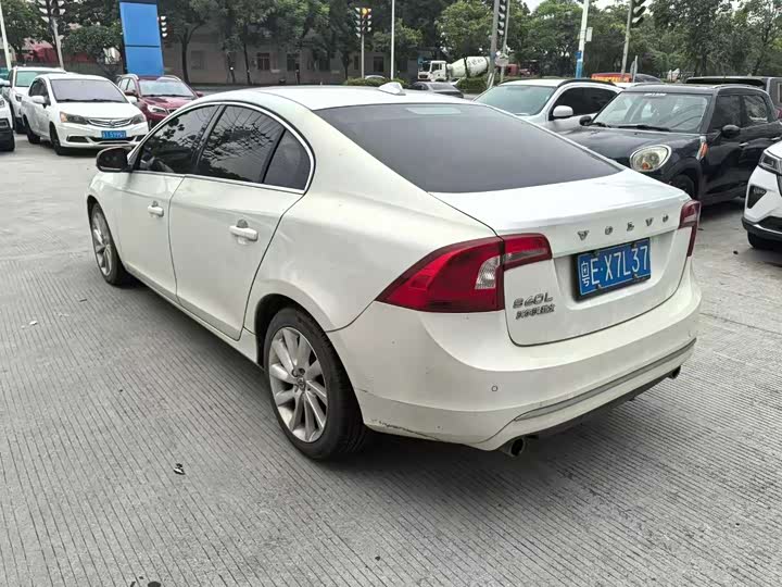 Volvo S60 2015 S 60 L 2.0 T — фото 4