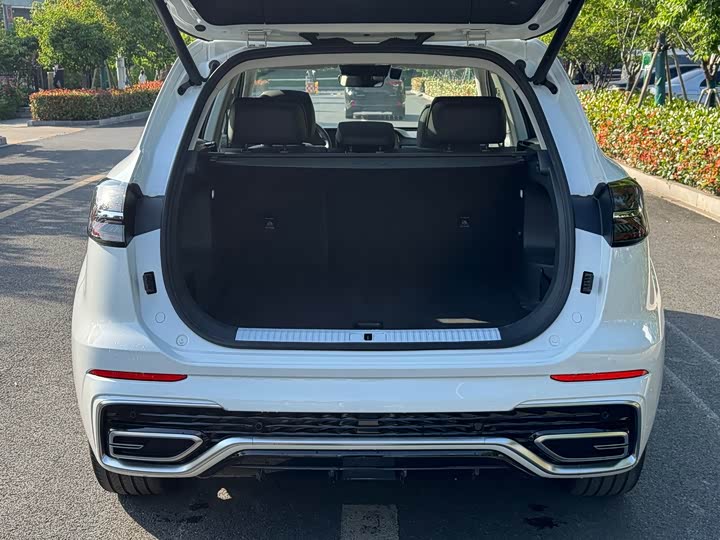 Hongqi HS5 2023 2.0 T Pro — фото 16