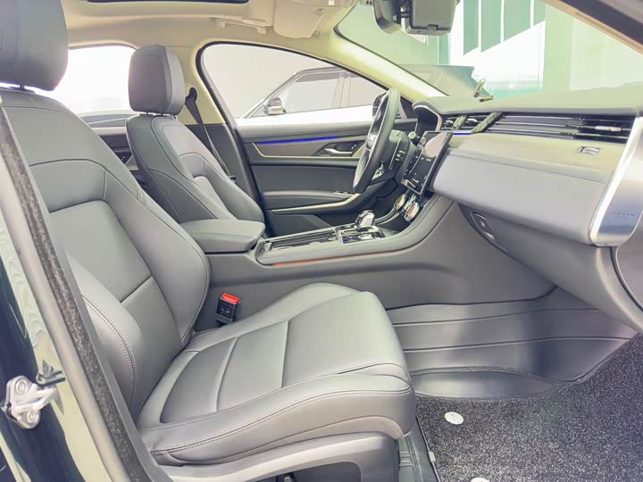 Jaguar XFL 2022 XFL 2.0 T P 200 2 WD — фото 9