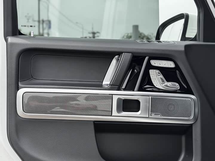 Mercedes-Benz G-Class 2019 G 500 — фото 4
