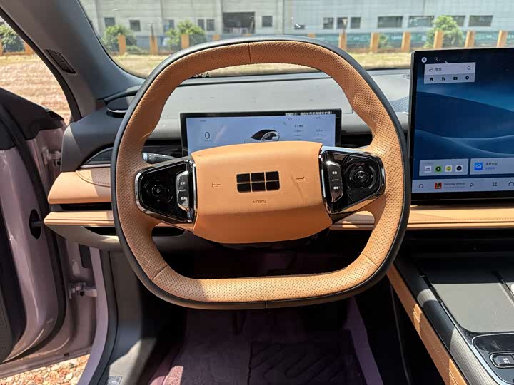 Geely Galaxy 8 2025 60km EM-i — фото 14