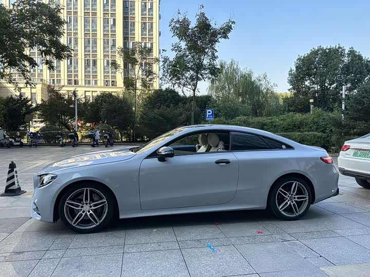 Mercedes-Benz E-Class 2017 E 200 — фото 3