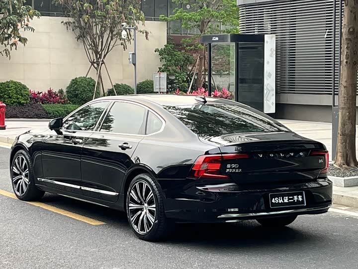 Volvo S90 2022 B 5 — фото 4