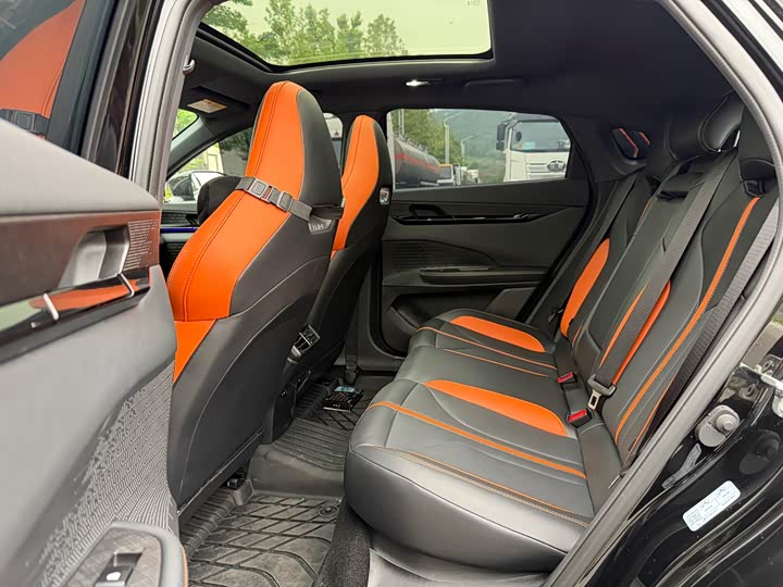 Changan UNI-V 2024 1.5 T Sport — фото 5