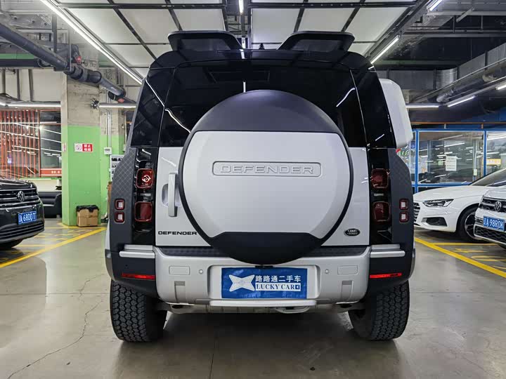 Land Rover Defender — фото 5