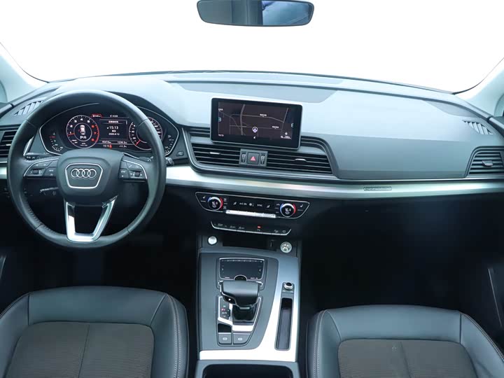 Audi Q5L 2018 40 TFSI V — фото 15