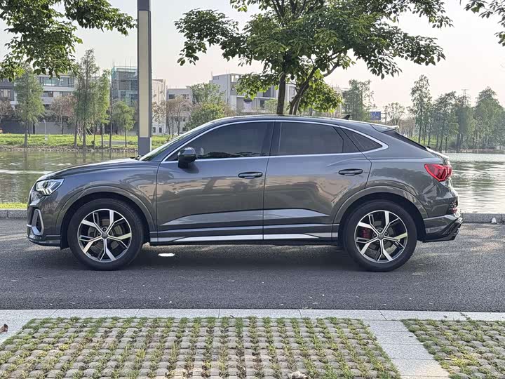 Audi Q3 Sportback 2020 40 TFSI — фото 4