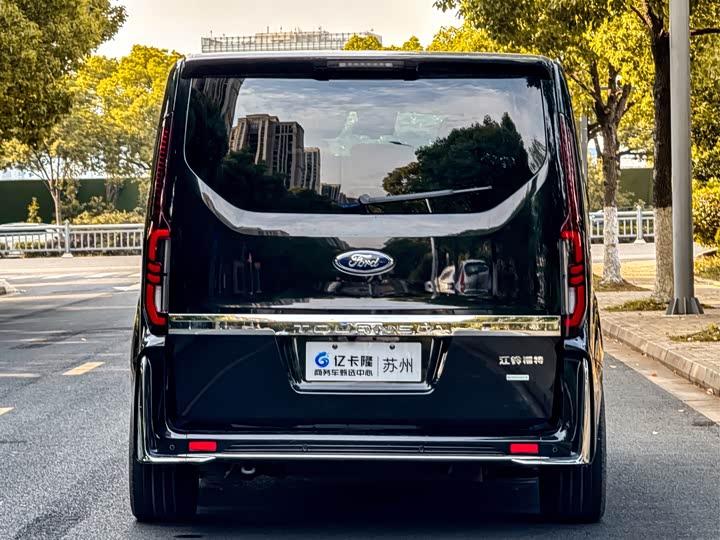 Ford Tourneo — фото 41