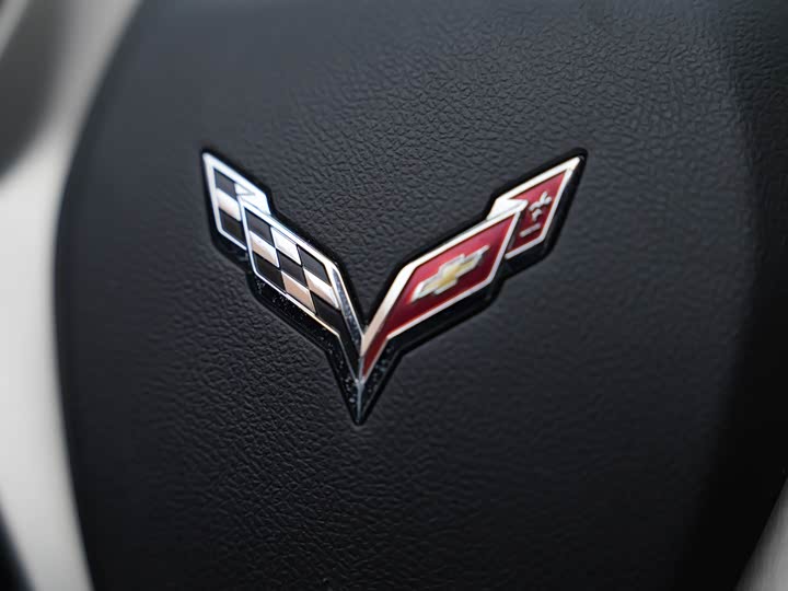 Chevrolet — фото 12