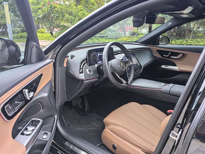 Mercedes-Benz E-Class E 260 спорт — фото 4