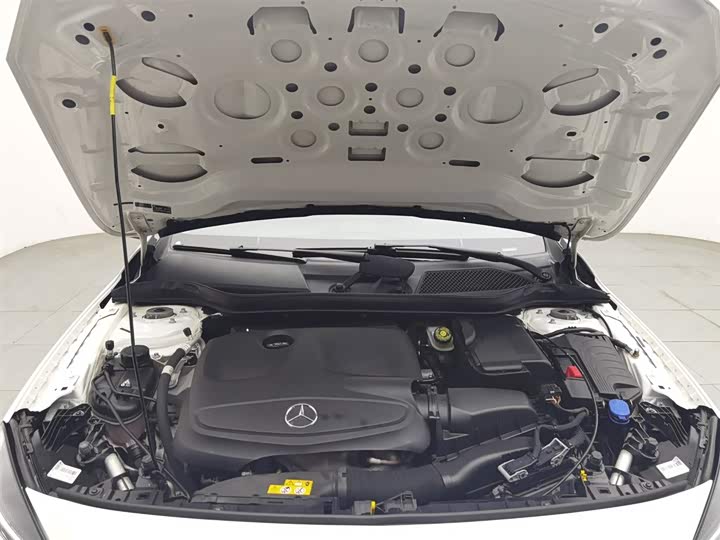 Mercedes-Benz GLA 2019 GLA 200 — фото 6