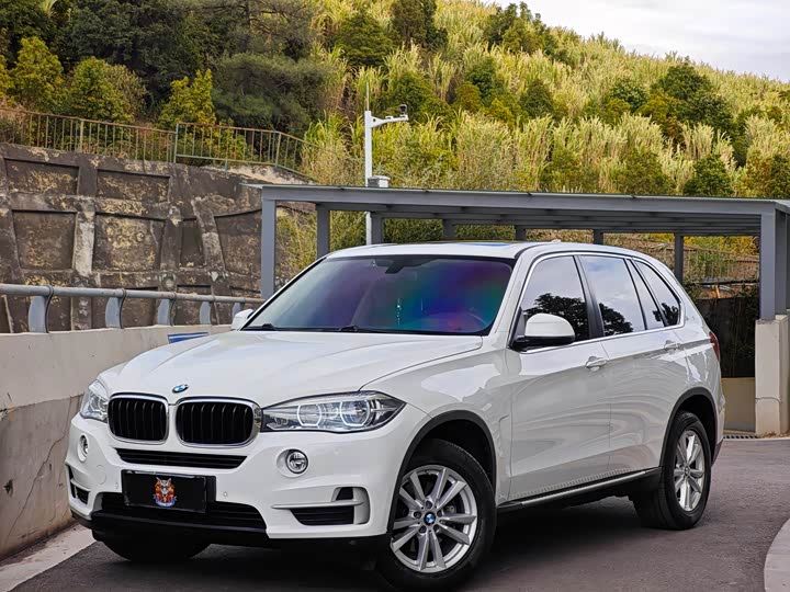 BMW X5 2017 x Drive 35i Luxury