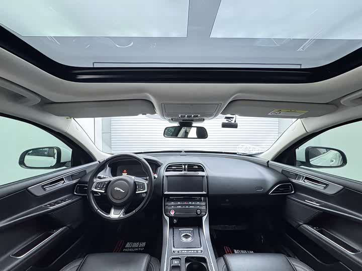 Jaguar XEL 2018 2.0 T 200 PS — фото 5